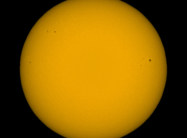 Sonne weiterhin nur schwach aktiv