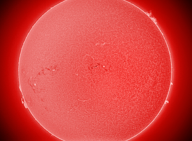 Sonne zeigt sich im Wasserstofflicht lebhafter